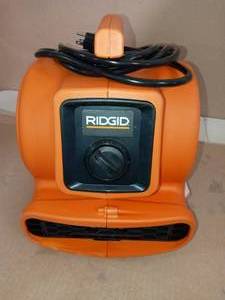 lot 23 image: 600 CFM Portable Blower Fan Air Mover with Daisy Chain by RIDGID- slightly used -SEE PICTURES