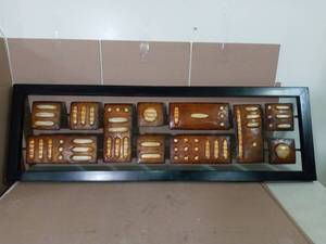 lot 54 image: Large metal wall dcor- used  -SEE PICTURES