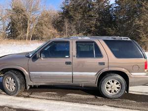 lot 2 image: 1998 GMC Jimmy SLT - ALMOST RUST FREE VEHICLE - LOADED 4WD