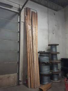 lot 27 image: Lot Of Lumber