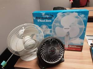 lot 54 image: Brentwood Kool Zone Fan (New In Box) & 2-Others