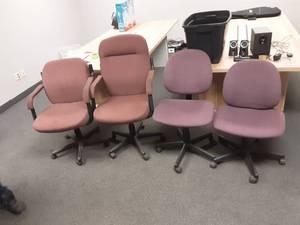 lot 58 image: 4-Office Chairs