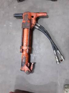 lot 77 image: Stanley Jack Hammer