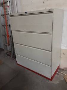 lot 85 image: 4-Drawer Lateral File 42x19x53