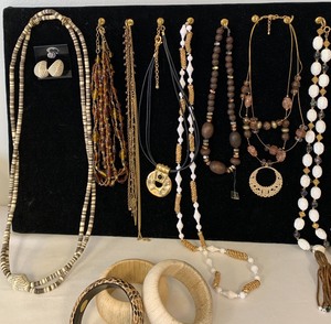 lot 404 image: Misc. Costume Jewelry Lot - Neutrals, Browns and Whites
