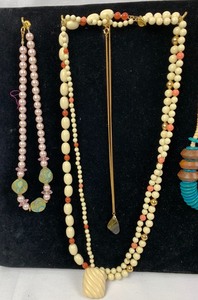 lot 432 image: Misc. Costume Jewelry Lot - An Earthy Collection With Beads of Stone, Wood, Shells and Glass