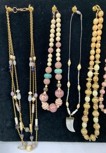 lot 434 image: Misc. Costume Jewelry Lot - Anything But Neutral