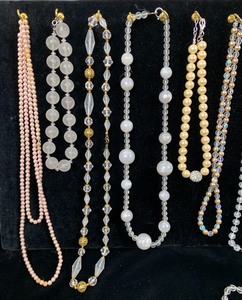 lot 443 image: Misc. Costume Jewelry Lot - Best of the Baubles