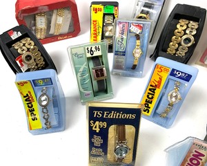 lot 450 image: 25 Boxed Watches