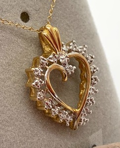 lot 51 image: 20-Diamond Heart Necklace in 10K Yellow Gold w 18 Chain