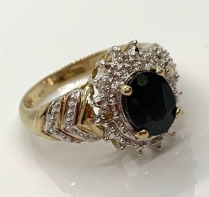 lot 106 image: 10K Yellow Gold Ring w Oval Very Dark Blue (Assumed) Sapphire Center Stone, Size 7-12