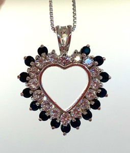 lot 172 image: Lot of 5 Sterling Silver Baubles