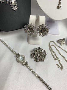 lot 221 image: Vintage Style Rhinestones III