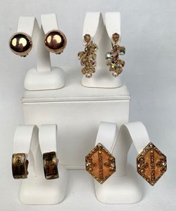 lot 270 image: Vintage Clip-On Earrings - Coppery Tones, 4 Pair