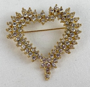 lot 297 image: 12 Statement Brooches Including A Rhinestone-Encrusted Heart