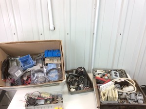 lot 165 image: Miscellaneous Electrical Supplies