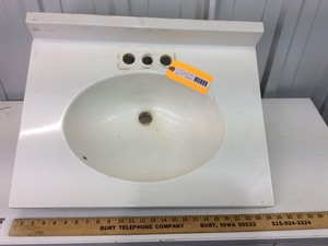 lot 274 image: Bathroom Sink