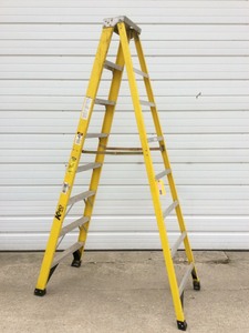 lot 112 image: K-Pro Keller Ladder