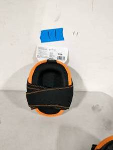 lot 11 image: RIDGID Gel-Foam Knee Pads