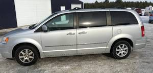 2010 Chrysler Town & Country Touring