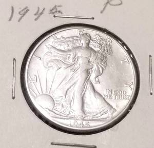 lot 07 image: 1945 WALKING LIBERTY HALF DOLLAR