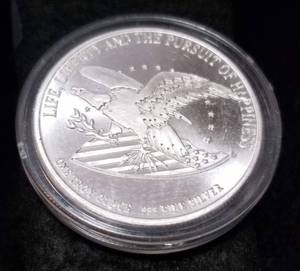 lot 22 image: 1 TROY OZ. .999 FINE SILVER BILL OF RIGHTS IN AIRTITE