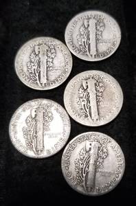 lot 33 image: 5 MERCURY DIMES 1917 1923 1926 1941 1943