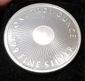 lot 40 image: 1 TROY OZ. .999 FINE SILVER SUNSHINE MINT