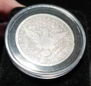 lot 44 image: 1900-O BARBER HALF DOLLAR IN AIRTITE