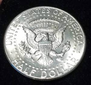 lot 52 image: 1964 KENNEDY HALF DOLLAR BU-UNC