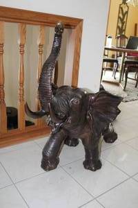 lot 1 image: Bronze Elephant Floor Statue 40Lx22Wx36H
