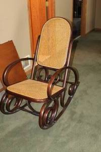 lot 31 image: Wood Rocking Chair with Woven Pad 22Wx40Dx41H