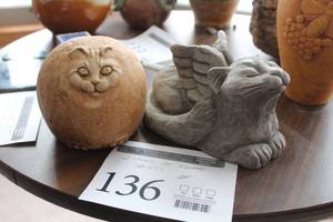 lot 136 image: Lot of (2) Hand Cast and Hand Finished Ceramic Cat Figurines by Telle M. Stein  4-12H