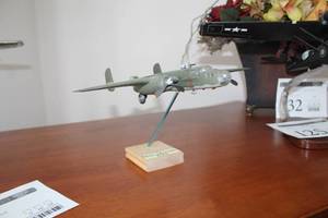 lot 126 image: Billy Mitchell B25 Airplane Table Dcor with Stand 7H