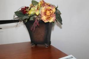 lot 132 image: Faux Flowers in Planter Table Decor  912Wx6Dx9H