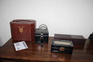 lot 83 image: Lot of (4) Jewelry Cases