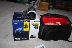 lot 65 image: Sony Handycam Video Camera with Camera Bag, Accessories DCR-SR82 (in box)
