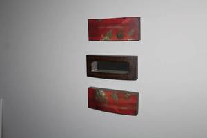 lot 57 image: Wall Dcor 3-Piece with Mirror