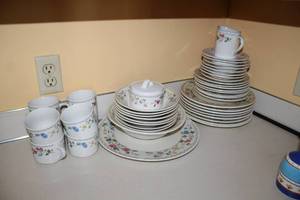 lot 165 image: Lot of (44) Farberware English Garden Stoneware Oven & Microwave Safe - Plates, Cups, Saucers, Bowls, Servers