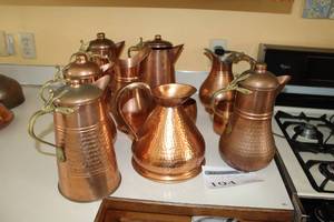 lot 194 image: Lot of (10) Kitchen Accessories - Copper Pitchers (x8), Copper Cups (x2)