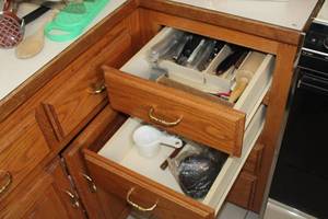 lot 192 image: Lot of (2 Drawers) Kitchen Cooking Utensils - Knives, Spatulas, Measuring Cups, Tongs, Meat Tenderizer, Misc. Utensils