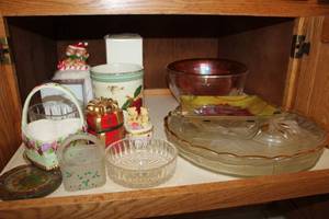 lot 199 image: Kitchen Accessories - Dishes, Glass Serving Bowls, Glass Platters, Keepsake Containers, Glass and Ceramic Table Dcor, Park Lane Candleholders 8 (1 pair in box)