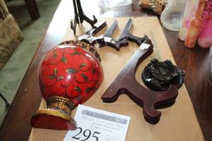 lot 295 image: Lot of (8) Home Dcor - Wall Mount Vase (x1), Carved Wood Bases (x2), Decorative Wood Plate Stands (x5)