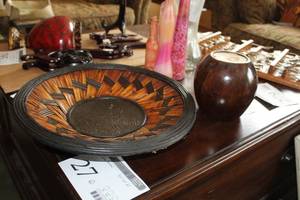 lot 289 image: Lot of (2) Table Dcor - Decorative Bowl, Candle