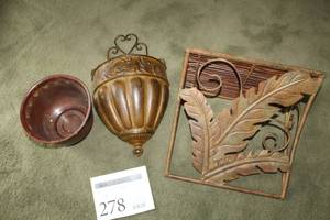 lot 278 image: Lot of (3) Home Dcor - Wall Mounts (x2), Bowl (x1)
