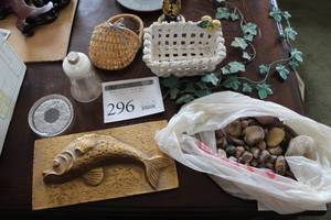 lot 296 image: Lot of (7) Home Dcor - Fish Mount, Table Bell, Baskets, Polished Rocks, and more