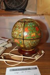 lot 315 image: Handpainted Camelskin Table Lamp 9H