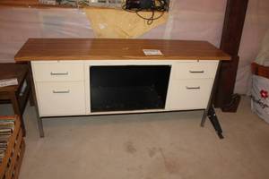 lot 36 image: Metal Office Table with Wood Top 4-locking drawer with key 66Lx18Wx30H