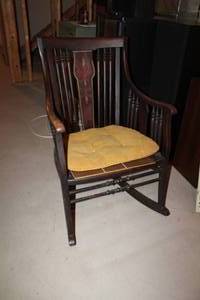 lot 343 image: Wood Rocking Chair with Seat Pad 22Wx30Dx34H