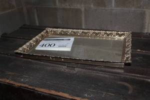 lot 400 image: Decorative Mirror 11Wx16H
